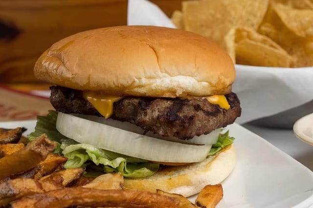Cheeseburger.